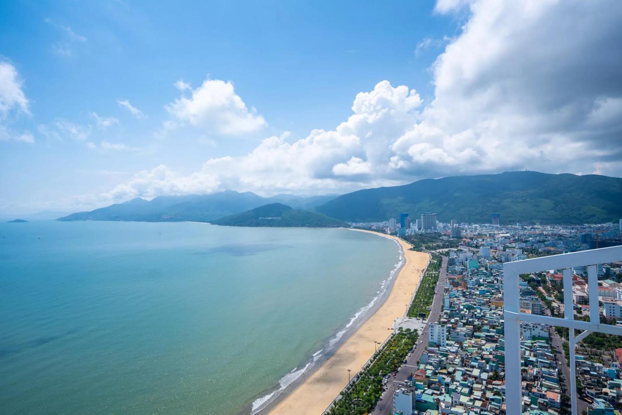 Condotel Tms Hoang Gia View Bien, Toa Nha Cao Nhat Куїнон Екстер'єр фото